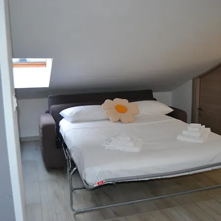 Διαμέρισμα Mansarda In Centro - Relax A Due Passi Dal Maggiore Luino