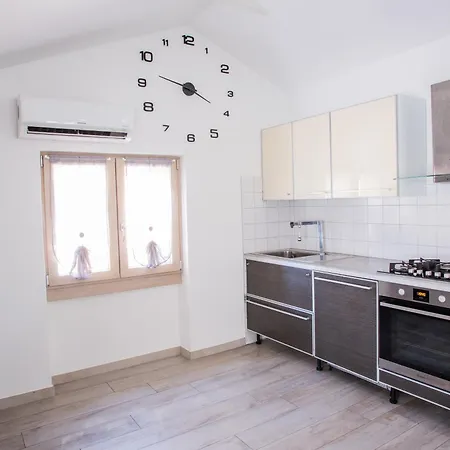 Διαμέρισμα Mansarda In Centro - Relax A Due Passi Dal Maggiore *