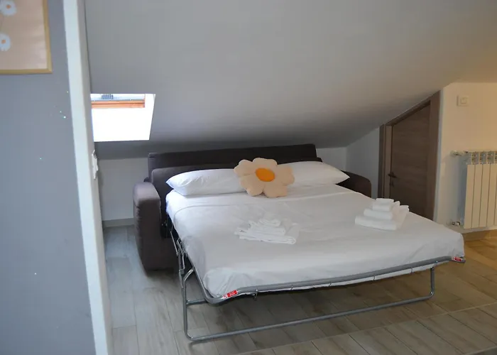 Apartment Mansarda In Centro - Relax A Due Passi Dal Maggiore Luino